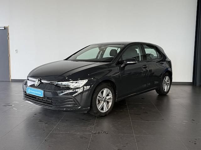 Utilisé 2022 VW Golf VIII Life | 21 490 € (Prix juste) - Image 1/2
