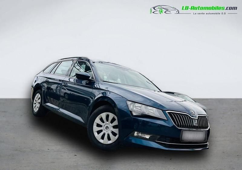 Utilisé 2019 Skoda Superb Break | 28 100 € (Prix juste) - Image 1/4