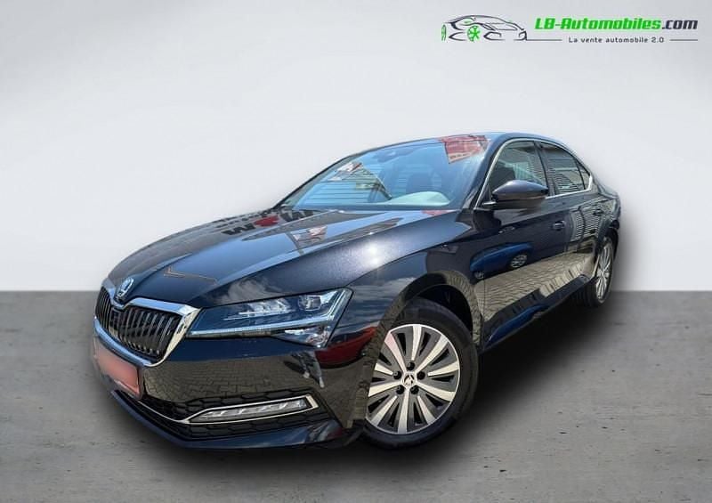 Utilisé 2020 Skoda Superb Berline | 30 400 € (Prix juste) - Image 1/4