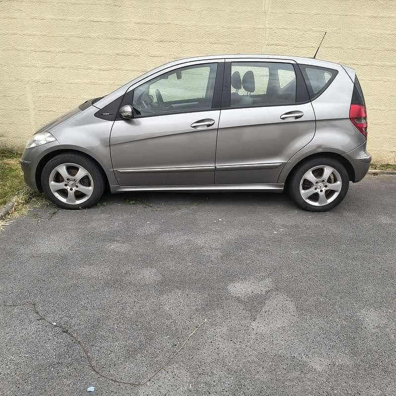 Image 4/4
