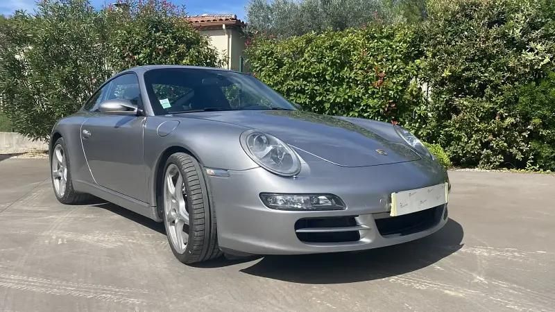 Utilisé 2005 Porsche 911 Carrera Coupé | 44 900 € (Prix juste) - Image 1/4