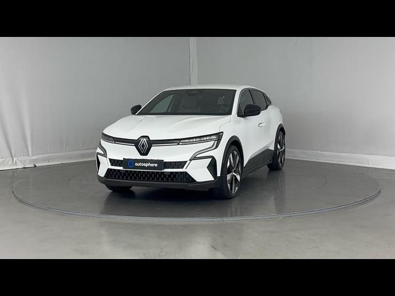 Blanc Occasion 2022 Renault Megane E-Tech Techno Berline | 24 990 € (Prix juste) - Image 1/4