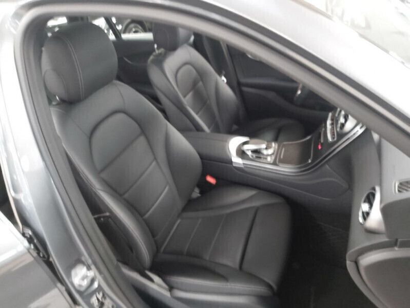 Utilisé 2017 Mercedes GLC250 | 36 000 € - Image 1/4