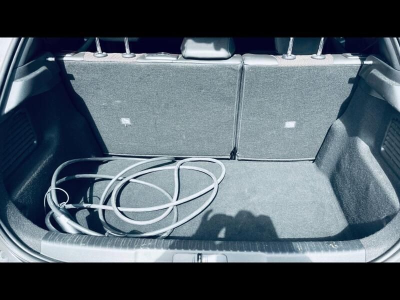 Image 4/4