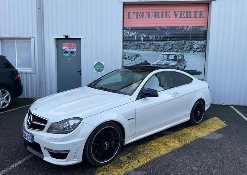 Blanc Occasion 2012 Mercedes C63 AMG AMG Coupé | 39 990 € - Image 1/4