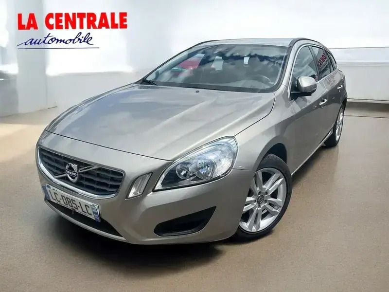 Gris Utilisé 2012 Volvo V60 Break | 11 990 € - Image 1/4