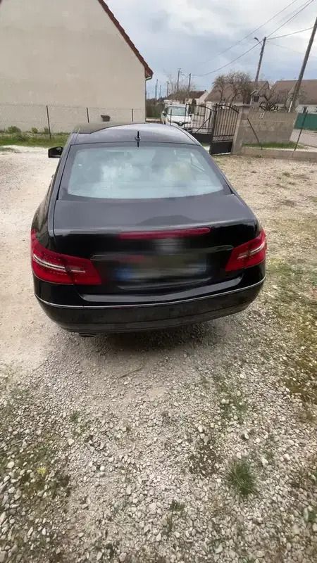 Utilisé 2011 Mercedes E220 Executive Coupé | 9 500 € (Prix juste) - Image 1/4