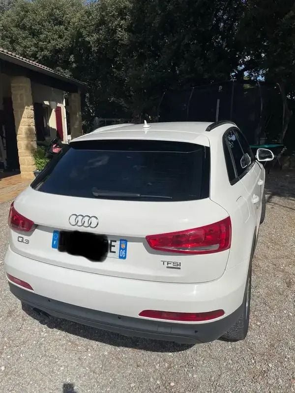Blanc Utilisé 2014 Audi Q3 Ambiente SUV | 14 800 € (Prix juste) - Image 1/4