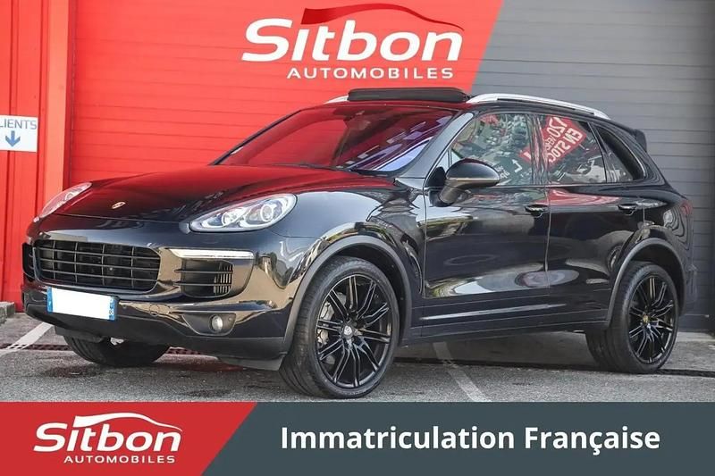 Noir Utilisé 2014 Porsche Cayenne S SUV | 36 980 € - Image 1/4