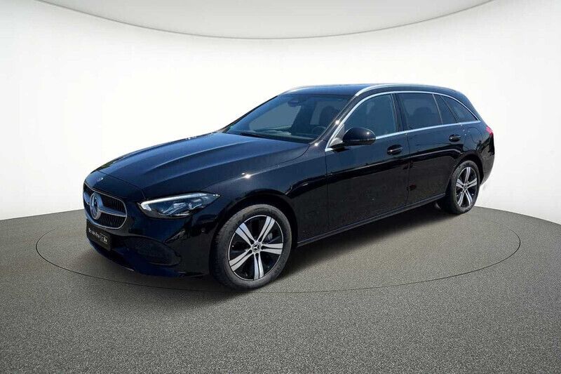 Noir Utilisé 2024 Mercedes C300 Avantgarde Break | 41 890 € (Bon prix) - Image 1/1