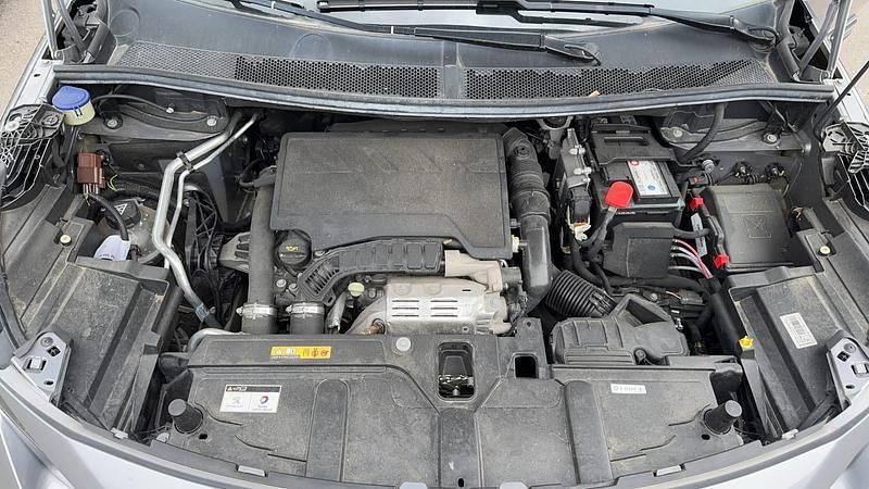 Image 3/3