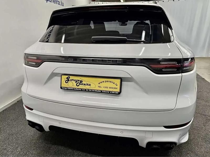 Blanc Occasion 2019 Porsche Cayenne Turbo Sport SUV | 89 900 € (Prix juste) - Image 1/4