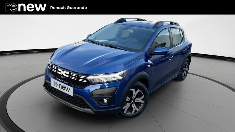 Bleu Utilisé 2024 Dacia Sandero Expression Citadine | 16 990 € (Prix juste) - Image 1/4