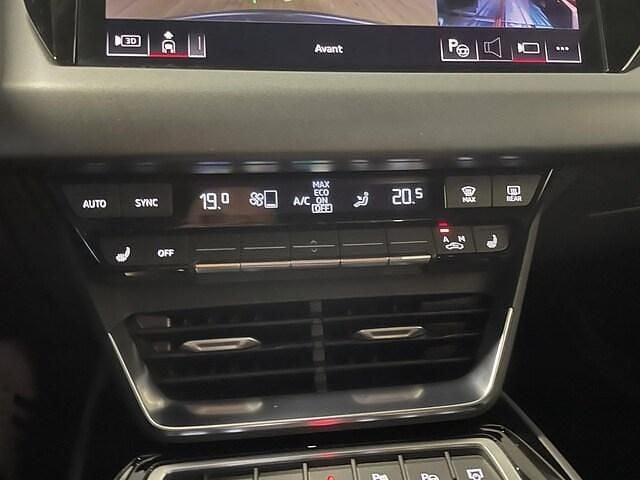 Gris daytona nacré Utilisé 2023 Audi e-tron GT quattro Sport Berline | 63 900 € (Prix juste) - Image 1/4