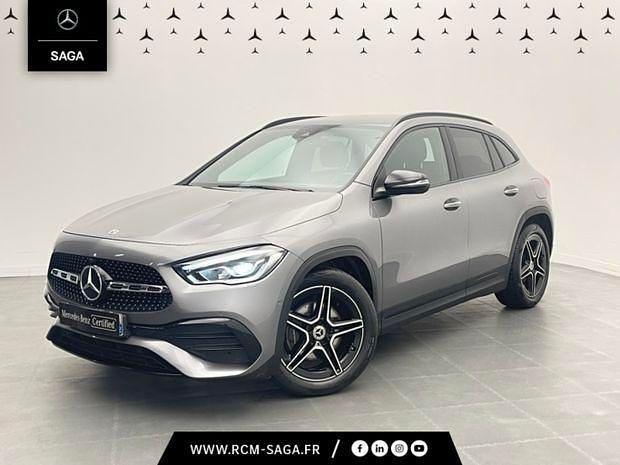 Gris Utilisé 2023 Mercedes GLA200 AMG line SUV | 37 900 € (Prix juste) - Image 1/4