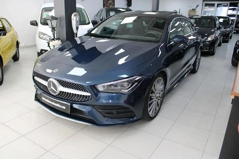Bleu Occasion 2020 Mercedes CLA200 AMG line Break | 23 490 € (Prix juste) - Image 1/4
