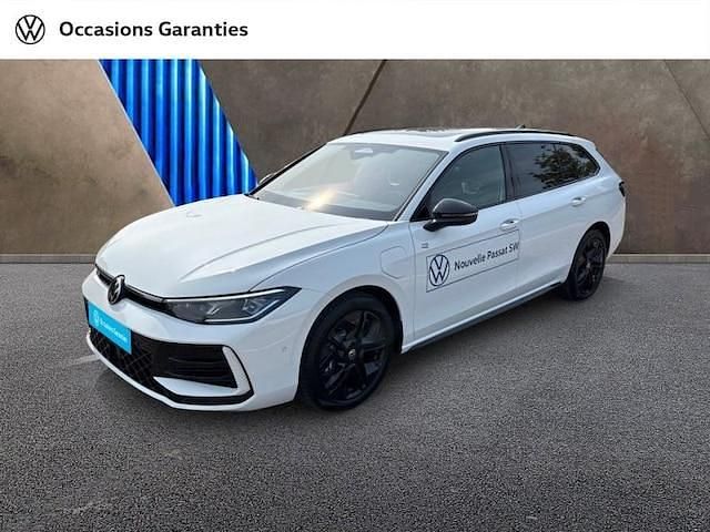 Utilisé 2025 VW Passat R-line Break | 52 900 € - Image 1/4
