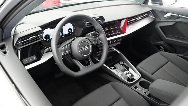 Occasion Audi A3 Sportback e-tron Business 150 ch (110 kW) 2024 Gris manhattan métallisé Citadine