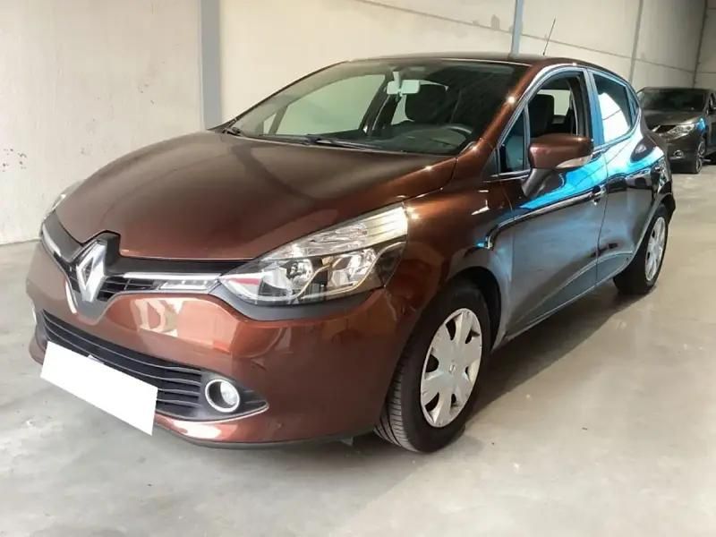 Brun Utilisé 2013 Renault Clio IV Dynamique Berline | 7 990 € (Prix cher) - Image 1/4