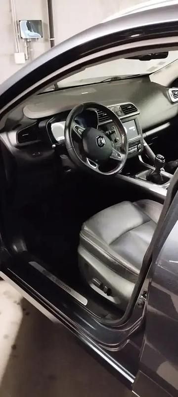 Noir Utilisé 2017 Renault Kadjar Black Edition SUV | 14 500 € (Prix juste) - Image 1/4