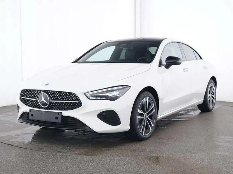 Blanc Occasion 2024 Mercedes CLA180 Progressive Berline | 31 790 € (Prix juste) - Image 1/4