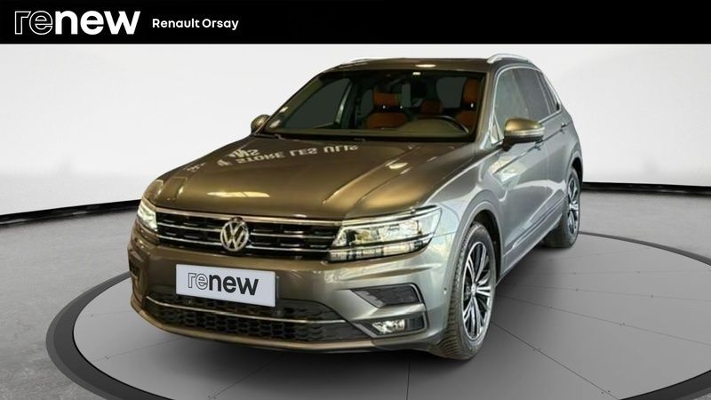 Gris Utilisé 2020 VW Tiguan Exclusive SUV | 24 980 € (Prix juste) - Image 1/4