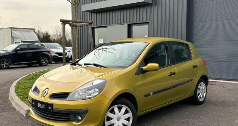 Occasion Renault Clio II Dynamique 75 ch (55 kW) 2006 Citadine