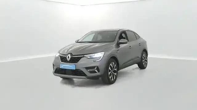 Gray m Occasion 2023 Renault Arkana SUV | 20 990 € - Image 1/4