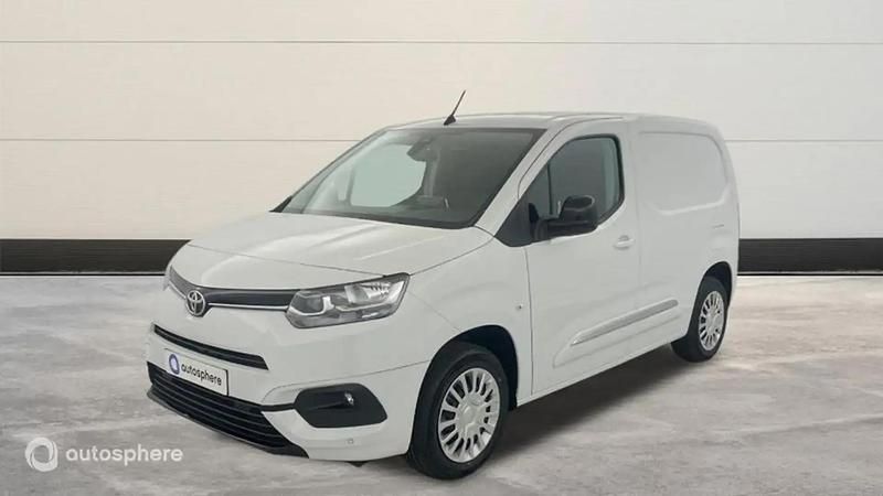 Utilisé 2023 Toyota Proace Business Edition Van | 17 999 € (Prix juste) - Image 1/4