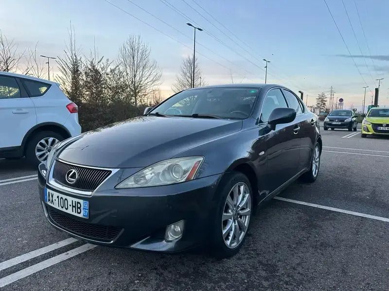 Utilisé 2006 Lexus IS220d Berline | 4 600 € - Image 1/4