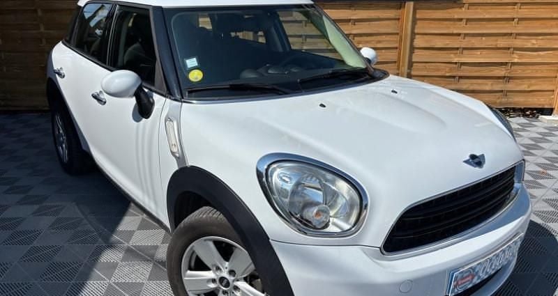 Utilisé 2015 Mini One Countryman Salt SUV | 9 490 € - Image 1/4