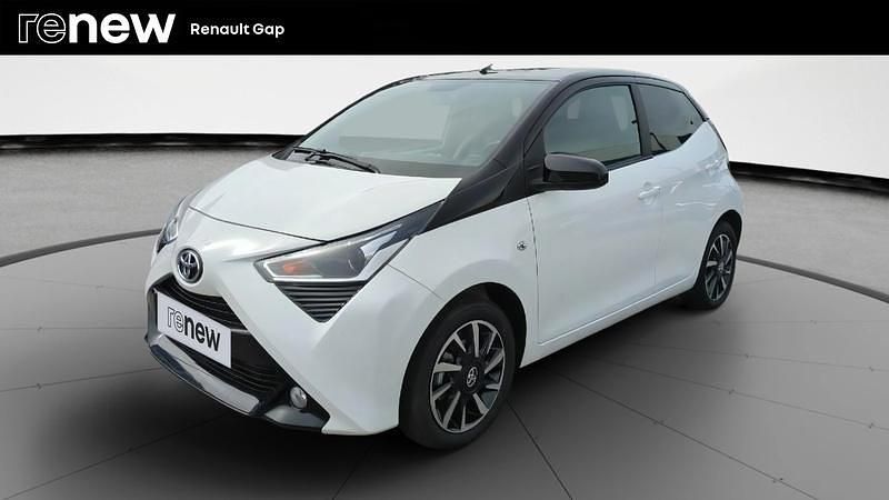 Blanc Occasion 2021 Toyota Aygo X-play Citadine | 12 790 € (Prix juste) - Image 1/4