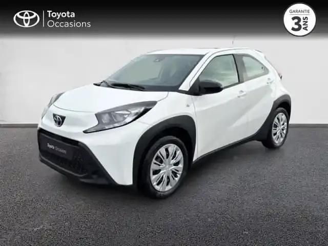 Blanc Nouvelle 2025 Toyota Aygo X SUV | 17 490 € - Image 1/4