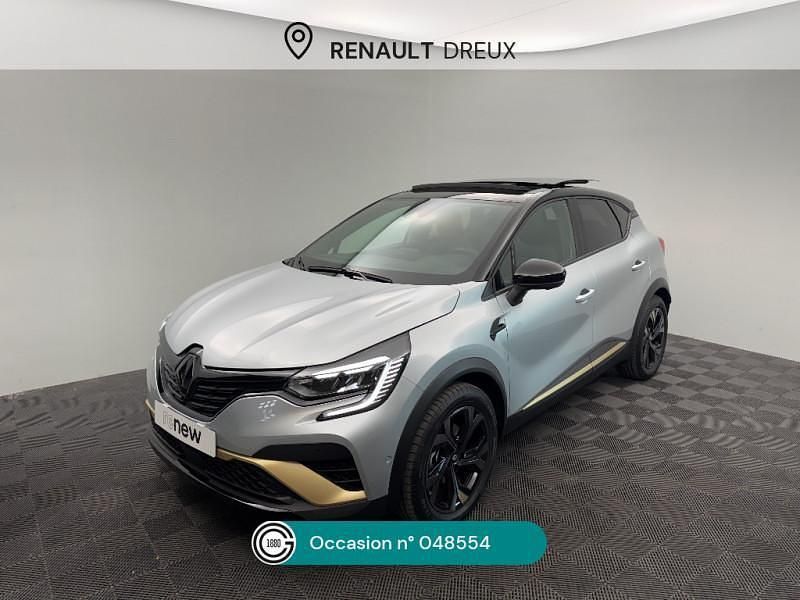 Gris Utilisé 2024 Renault Captur Engineered SUV | 25 999 € (Prix assez cher) - Image 1/4