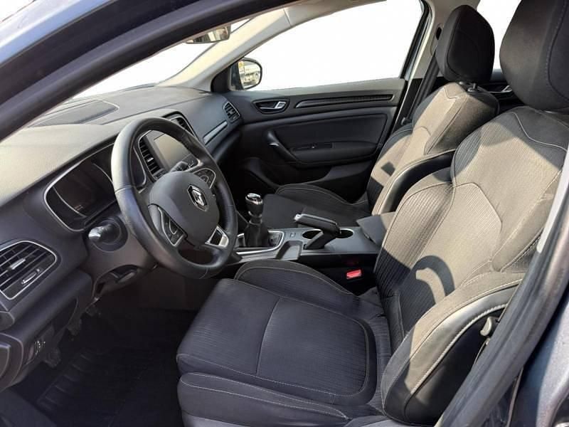 Occasion Renault Mégane IV Zen 2017 Gris Berline