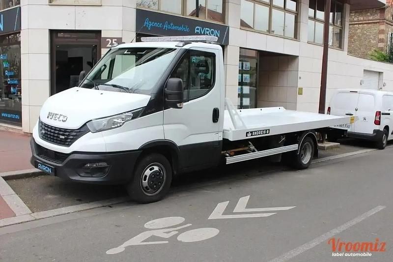 Blanc Occasion 2020 Iveco Daily Van | 54 990 € - Image 1/4