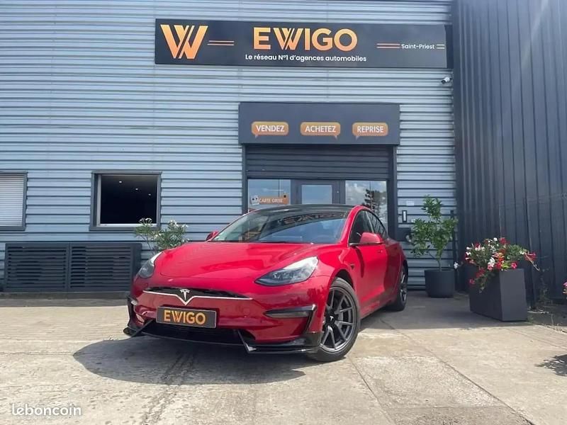 Rouge Utilisé 2021 Tesla Model 3 Berline | 32 990 € (Prix assez cher) - Image 1/4