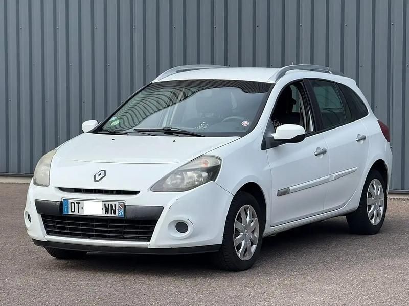 Utilisé 2012 Renault Clio GrandTour Expression Break | 4 999 € - Image 1/4