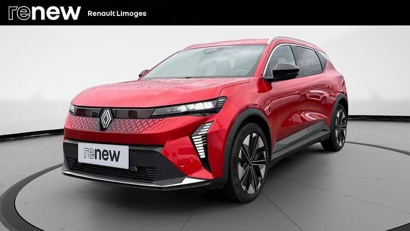 Rouge Occasion 2025 Renault Scenic E-Tech Techno SUV | 38 990 € - Image 1/4