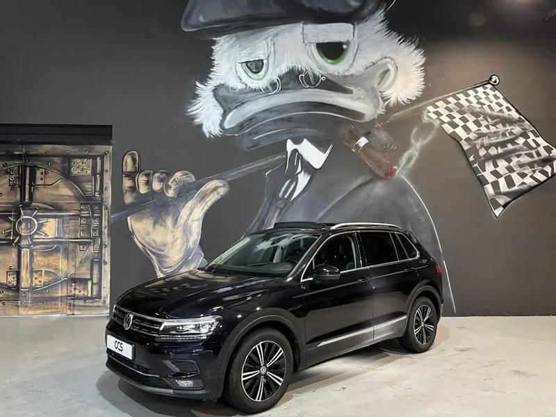 Noir Utilisé 2019 VW Tiguan Exclusive SUV | 24 790 € (Prix assez cher) - Image 1/4