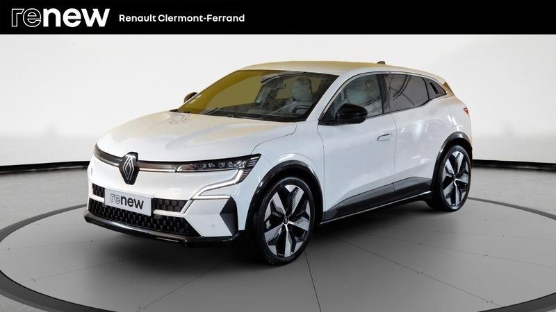 Blanc Utilisé 2022 Renault Mégane Techno Berline | 26 990 € (Prix assez cher) - Image 1/4