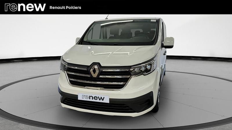 Blanc Utilisé 2023 Renault Trafic Intens Van | 38 990 € - Image 1/4