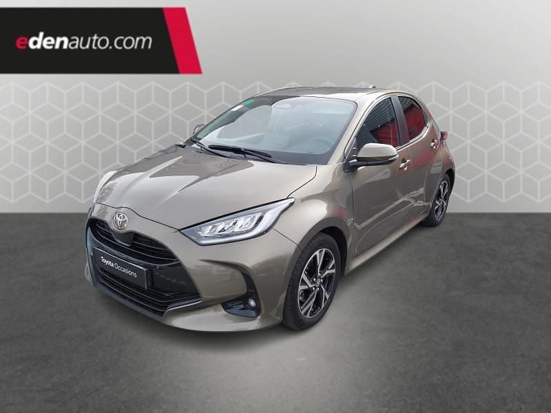 Utilisé 2024 Toyota Yaris Hybrid Design Citadine | 21 990 € (Prix juste) - Image 1/4