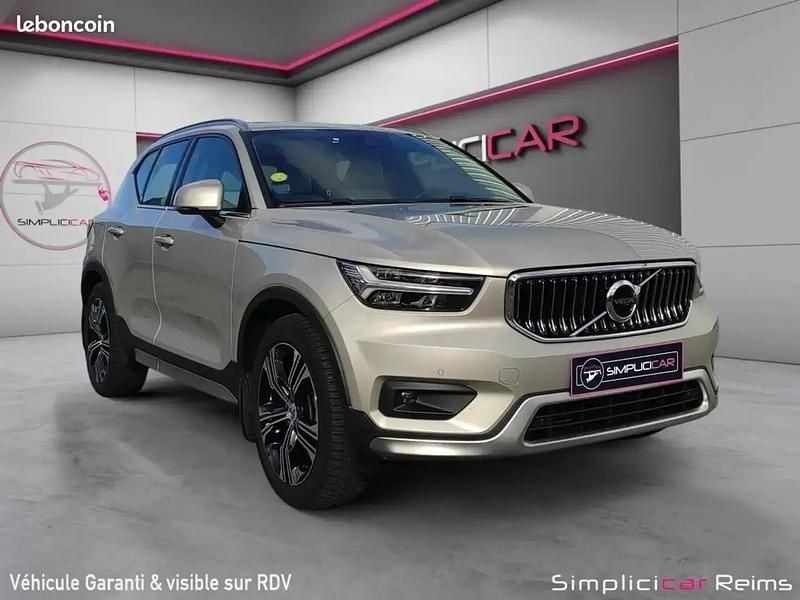 Beige Utilisé 2019 Volvo XC40 Inscription SUV | 26 480 € (Prix juste) - Image 1/4