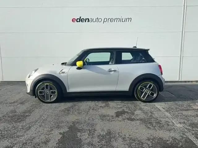 Occasion Mini Cooper SE Hatch 135 kW (184 ch) 2021 White silver métallisé Citadine