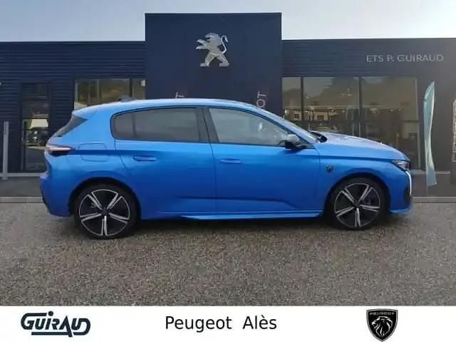 Occasion Peugeot 308 2023 Teinte spéciale bleu vertigo Berline