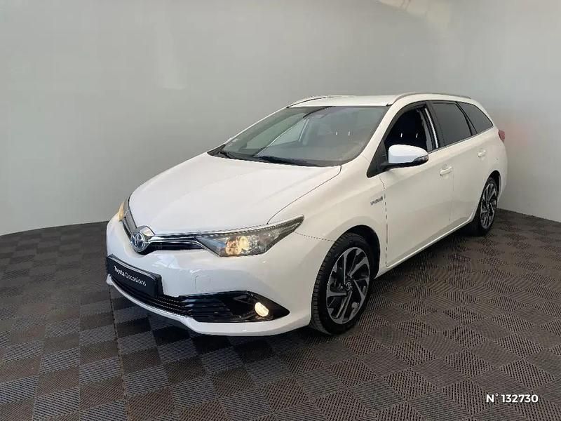 Blanc Utilisé 2018 Toyota Auris Hybrid Design Break | 15 990 € (Prix juste) - Image 1/4
