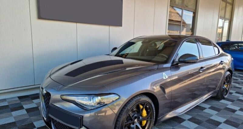 Gris Utilisé 2020 Alfa Romeo Giulia Quadrifoglio Berline | 64 790 € (Prix juste) - Image 1/4