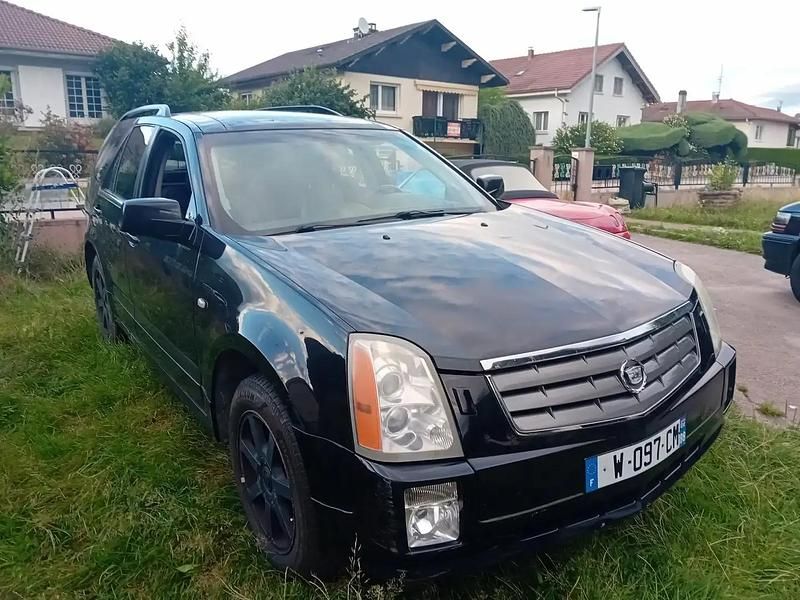 Noir Utilisé 2006 Cadillac SRX SUV | 5 500 € - Image 1/4