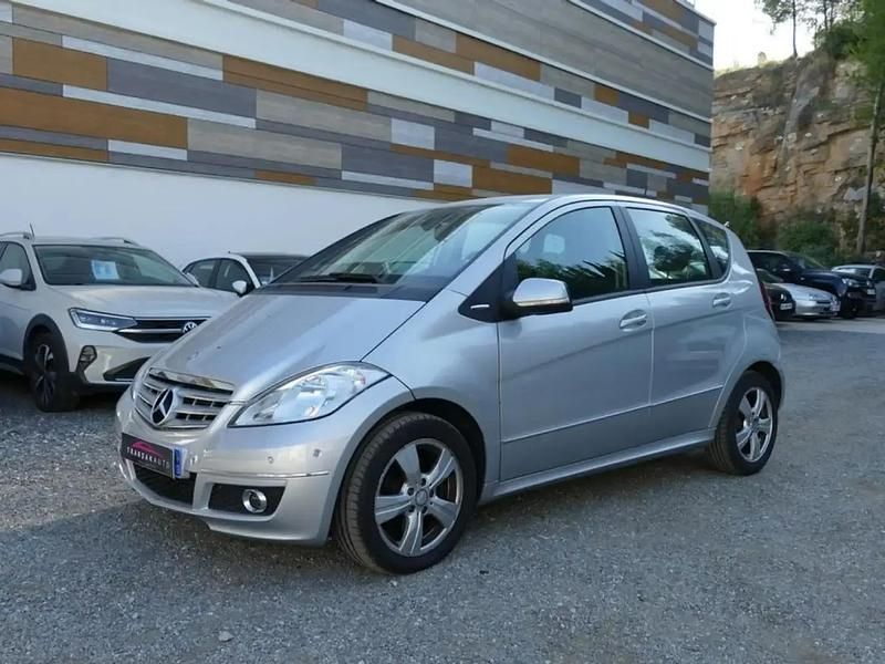 Gris Utilisé 2011 Mercedes A180 Avantgarde Monospace | 6 990 € (Prix juste) - Image 1/4